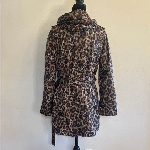 Neiman Marcus Animal Print Trench Style Rain Coat - Picture 6 of 9